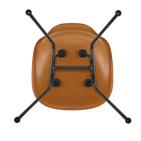 Cadeira Eames em Fibra de Vidro DSX / Base Preta